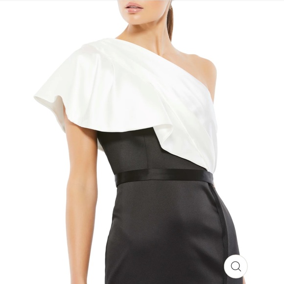 Mac Duggal Two Toned Ruffled One Shoulder Gown Dress 26599 Black White in 0 NWOT - Picture 2 of 8